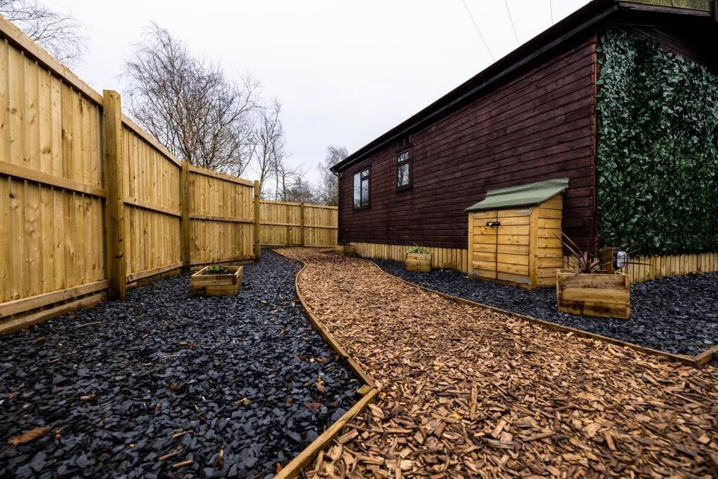 The Woodland Lodge - Wood Fired Hot Tub And Firepit Hambleton Exteriér fotografie