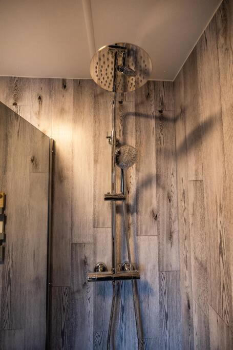 The Woodland Lodge - Wood Fired Hot Tub And Firepit Hambleton Exteriér fotografie
